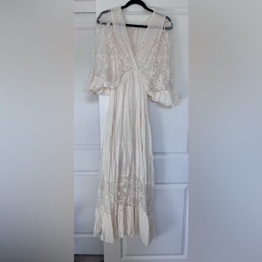 Elegant Cream Maxi Dress with Floral Embroidery